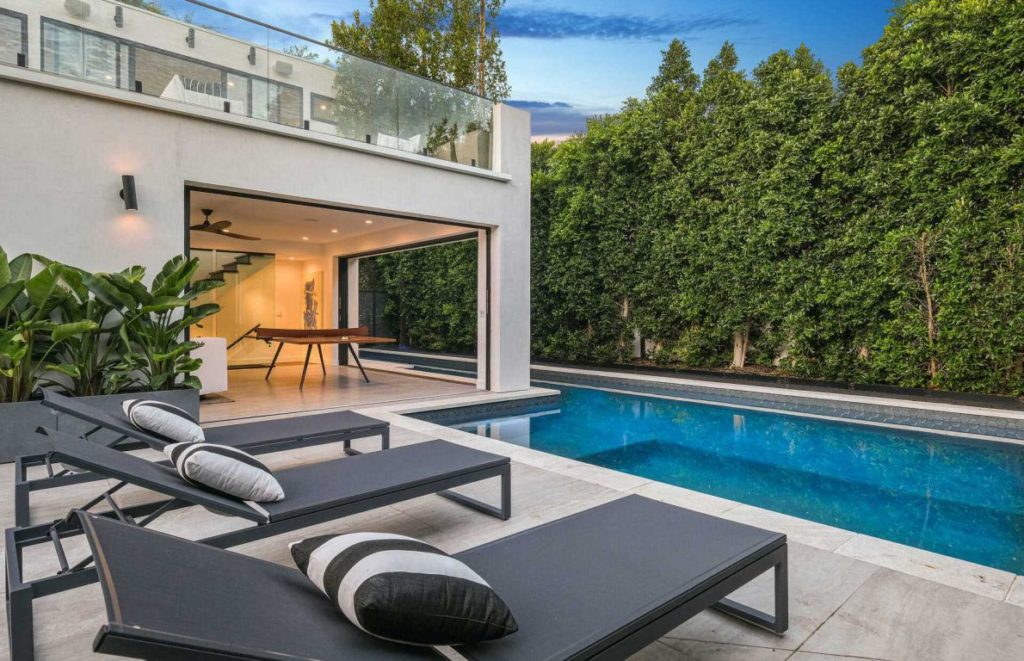 Contemporary Home in West Hollywood