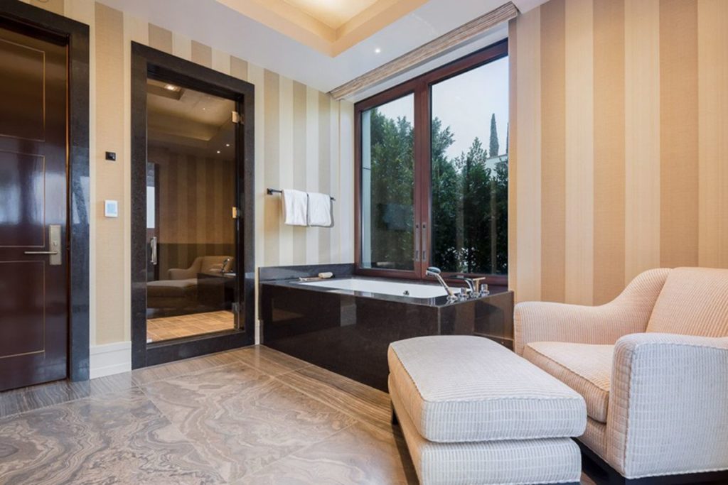 2020 Beverly Hill Masterpiece