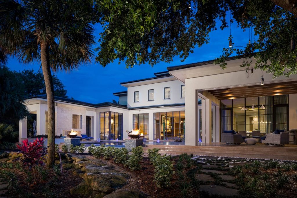 Contemporary Charm in Isleworth FL by Marc Michaels Inte 10