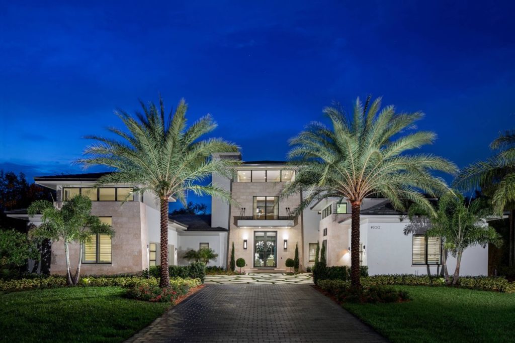 Contemporary Charm in Isleworth FL by Marc Michaels Inte 11
