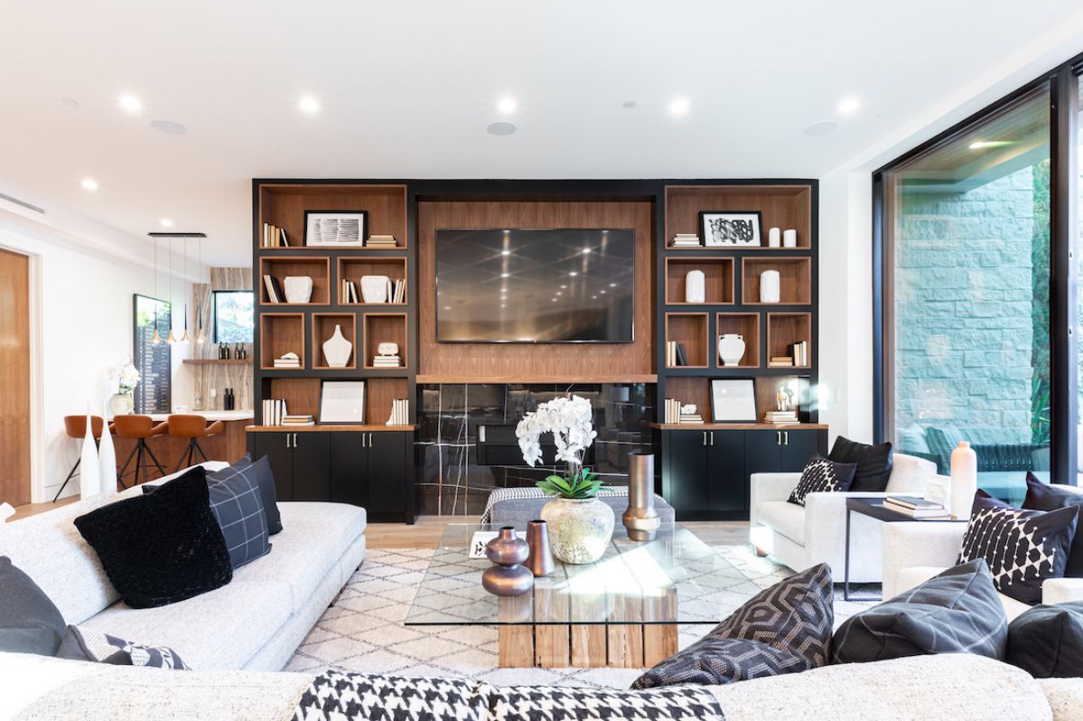 Encino Contemporary Interior Design by Meridith Baer Home