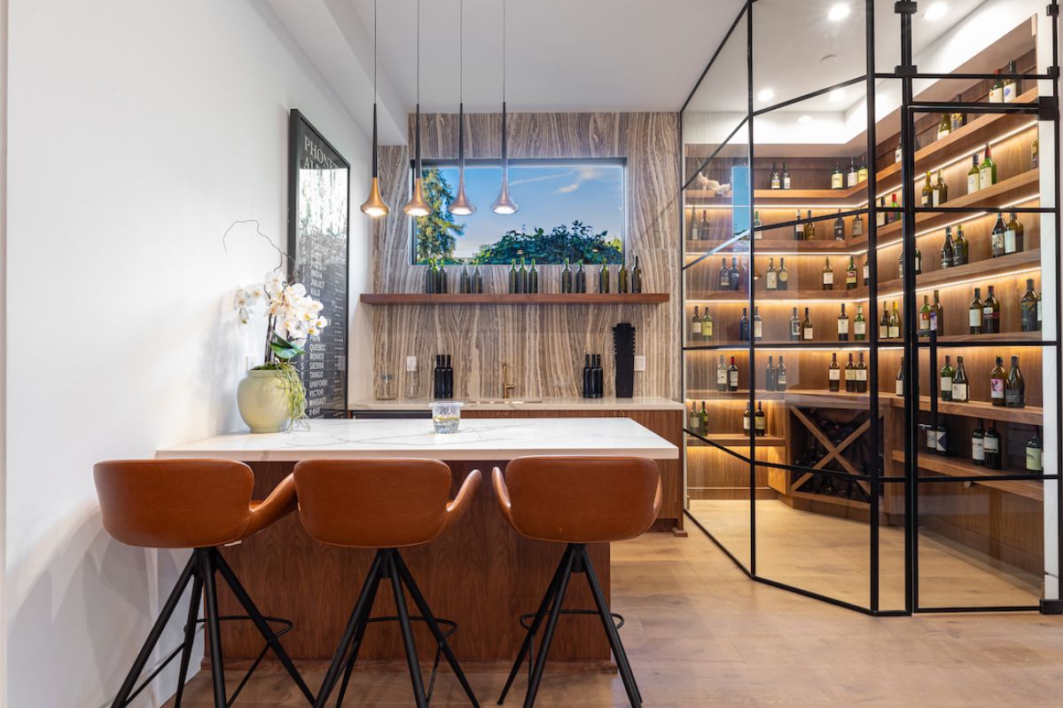 Encino Contemporary Interior Design by Meridith Baer Home