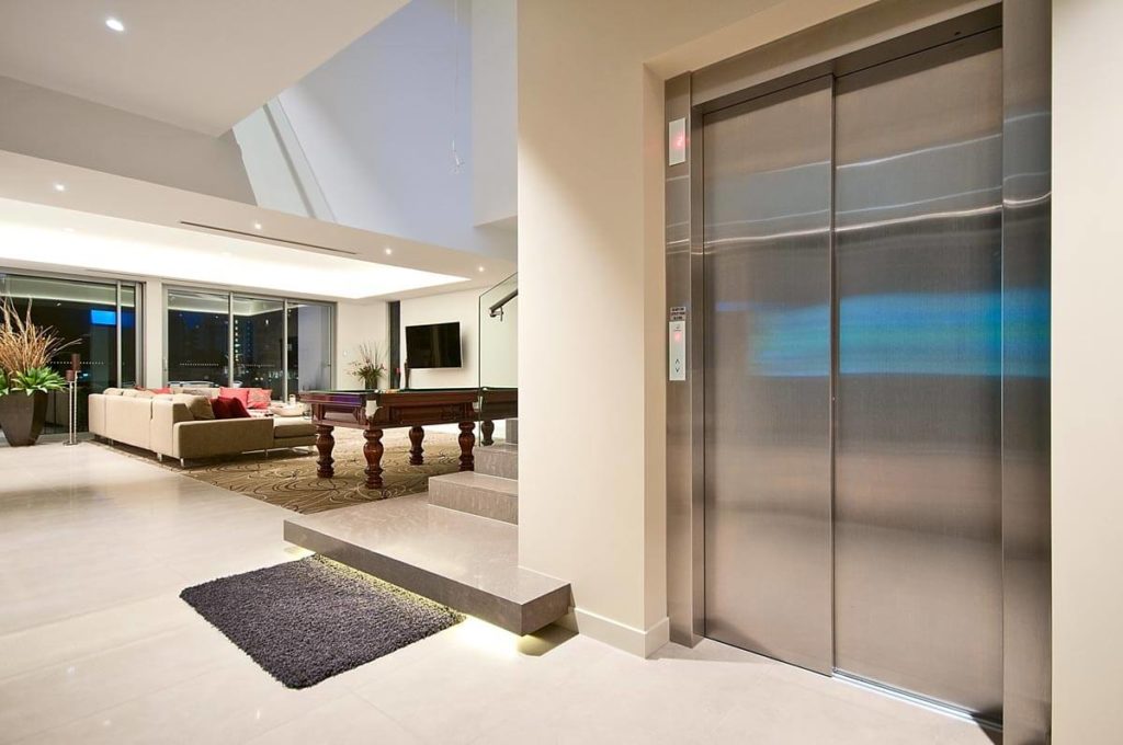 Stanhill Drive Modern Home