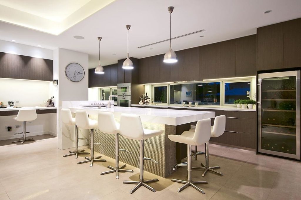 Stanhill Drive Modern Home