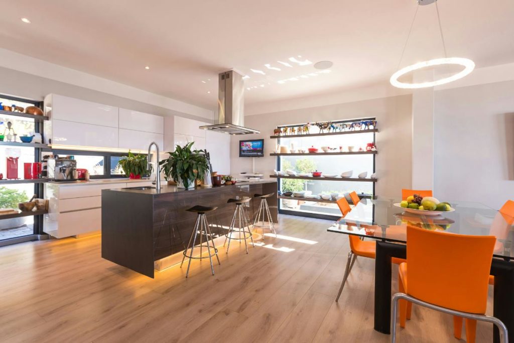Green Point Modern Home