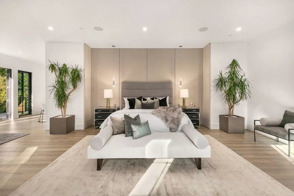 Modern Traditional Estate