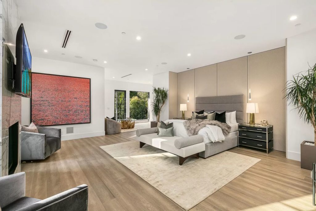 Modern Traditional Estate