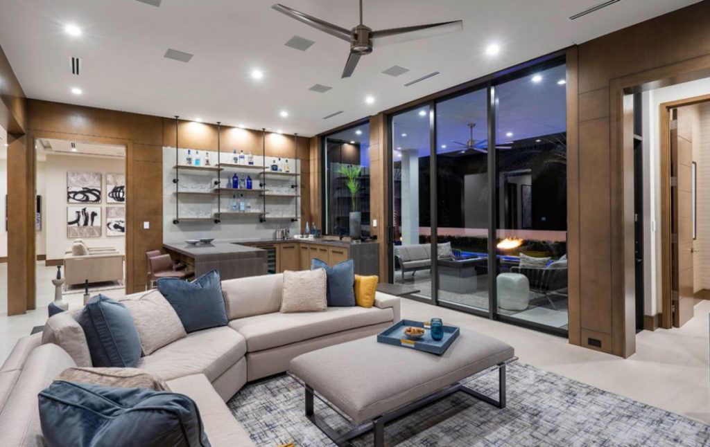 Signature Estate in Boca Raton