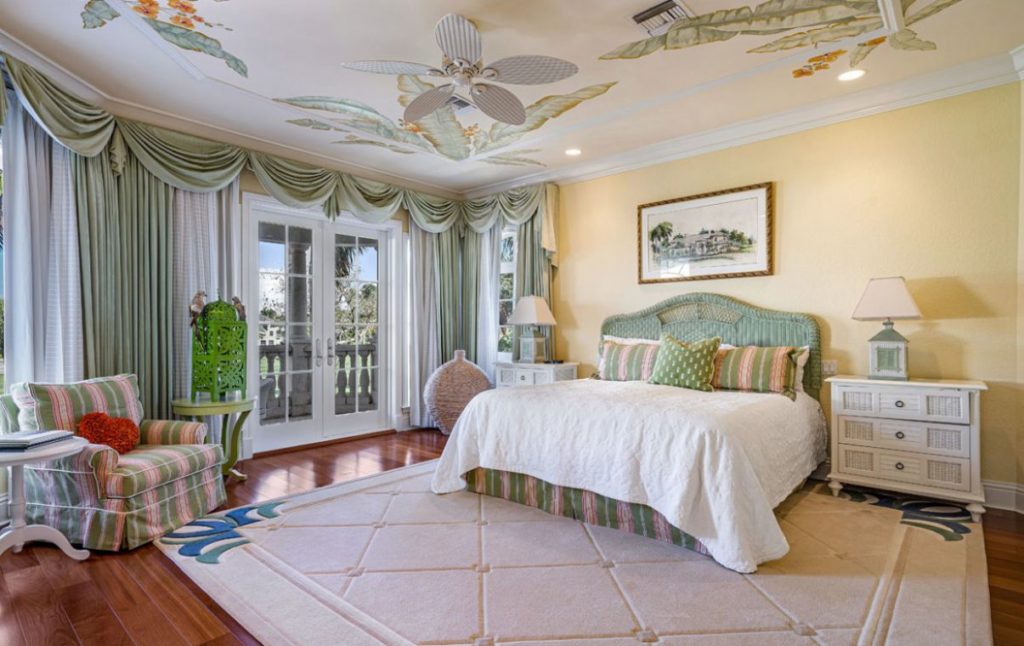 329 Royal Palm Way