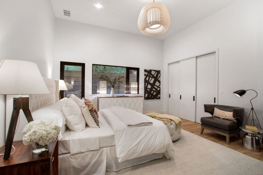 Modern Home in Homestead Valley
