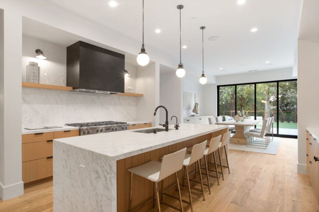 Modern Home in Homestead Valley