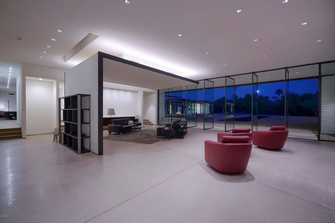 $6.5 Million Modern Desert Contemporary in Paradise Valley