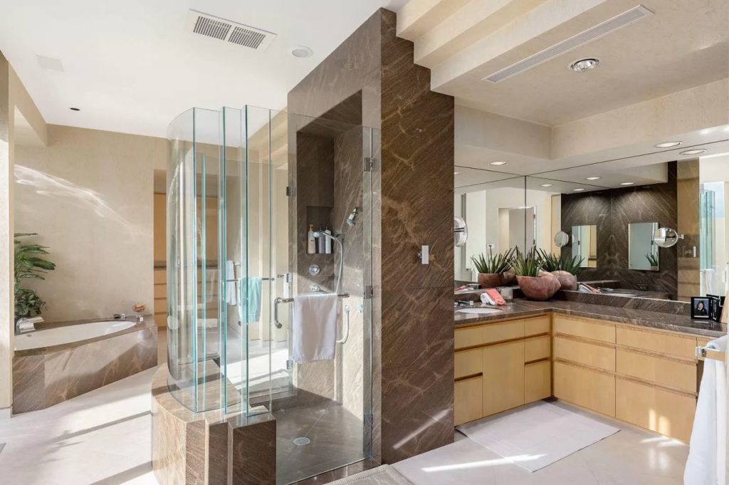 74235 Quail Lakes Dr