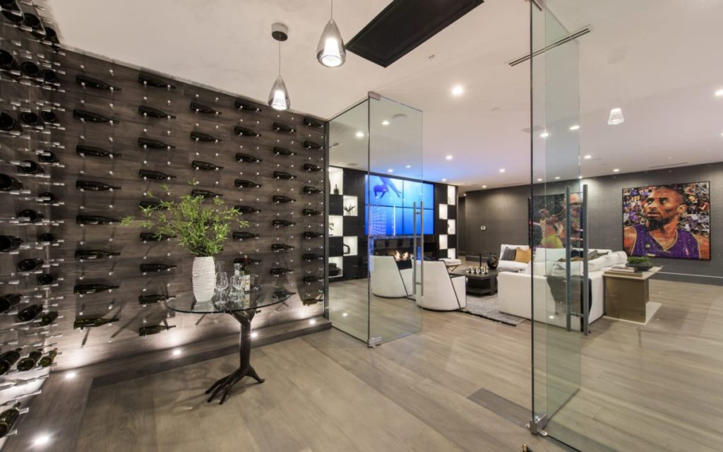 Kenfield Ave Modern Home