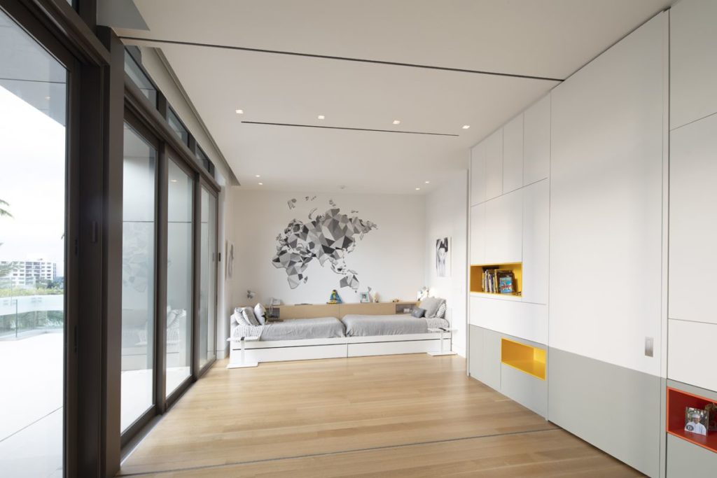 Bal Bay Residence in Bal Harbour Florida by KZ Architecture 13