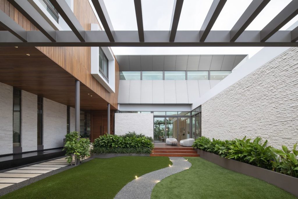 Bal Bay Residence