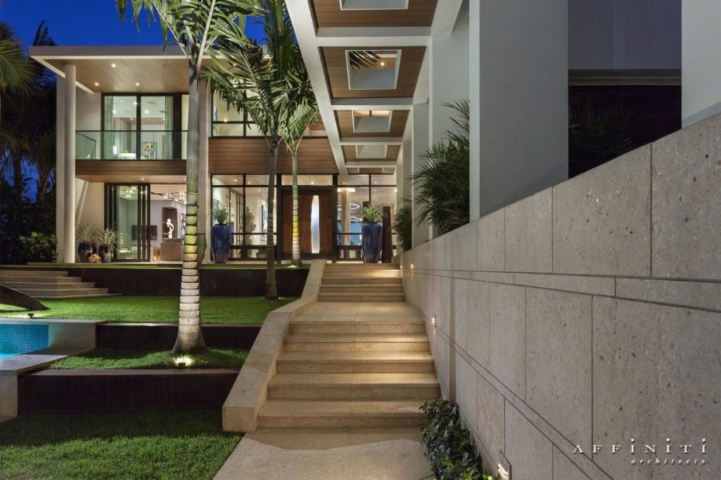 Courtyard Contemporary Home