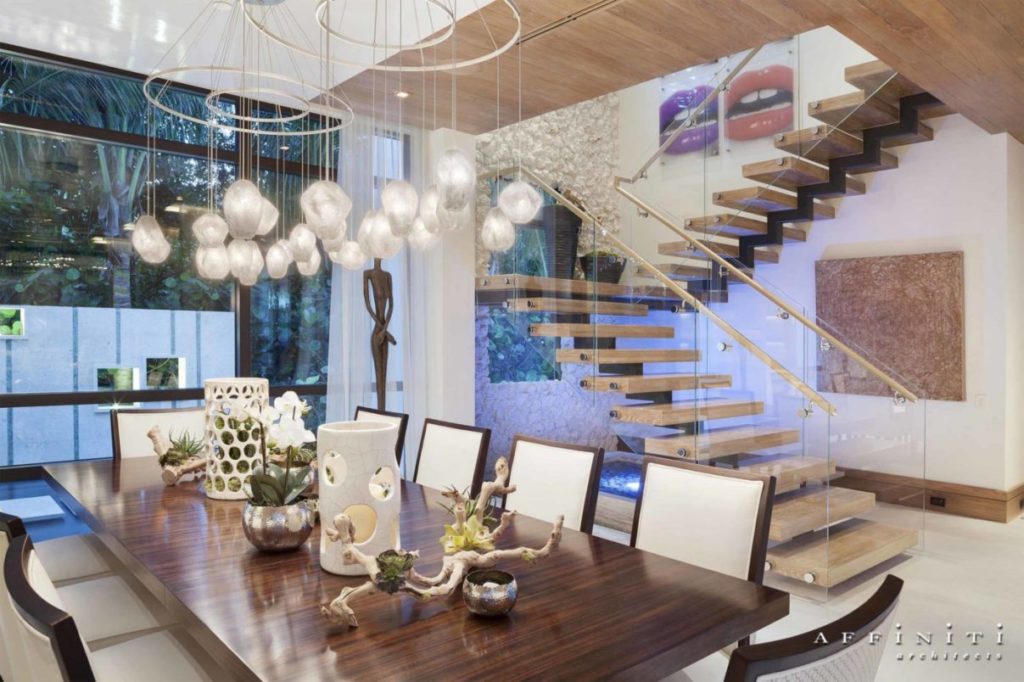 Courtyard Contemporary Home