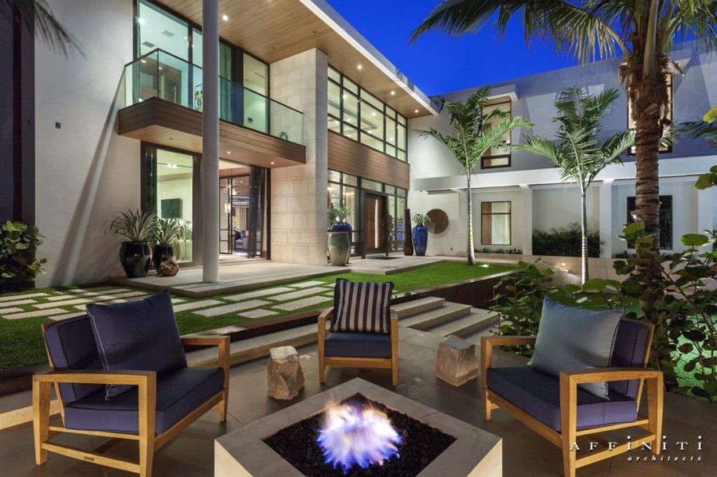 Courtyard Contemporary Home