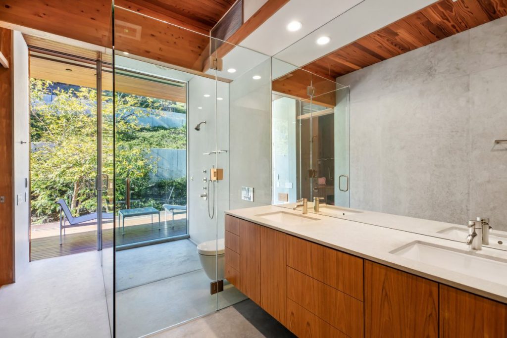 Beverly Hills Masterpiece