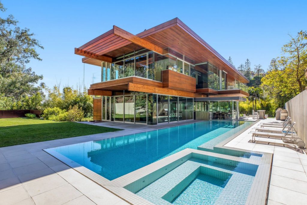 Beverly Hills Masterpiece