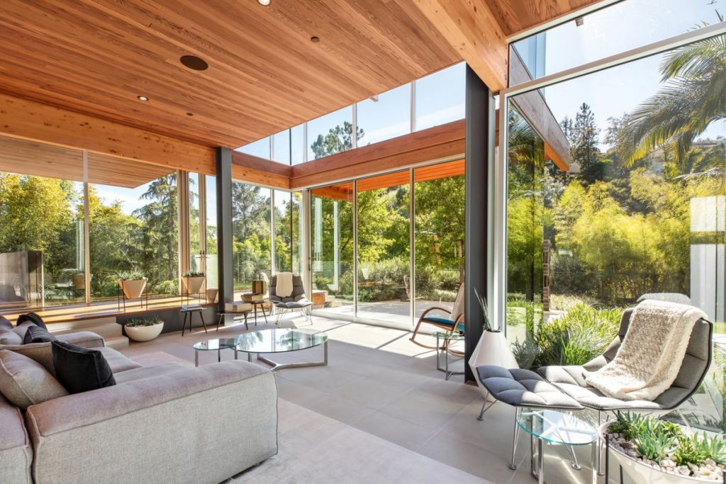 Beverly Hills Masterpiece