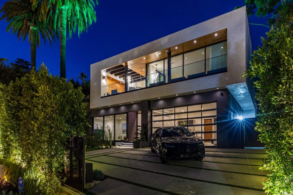 Doheny Modern Smart Home, modern home, los angeles