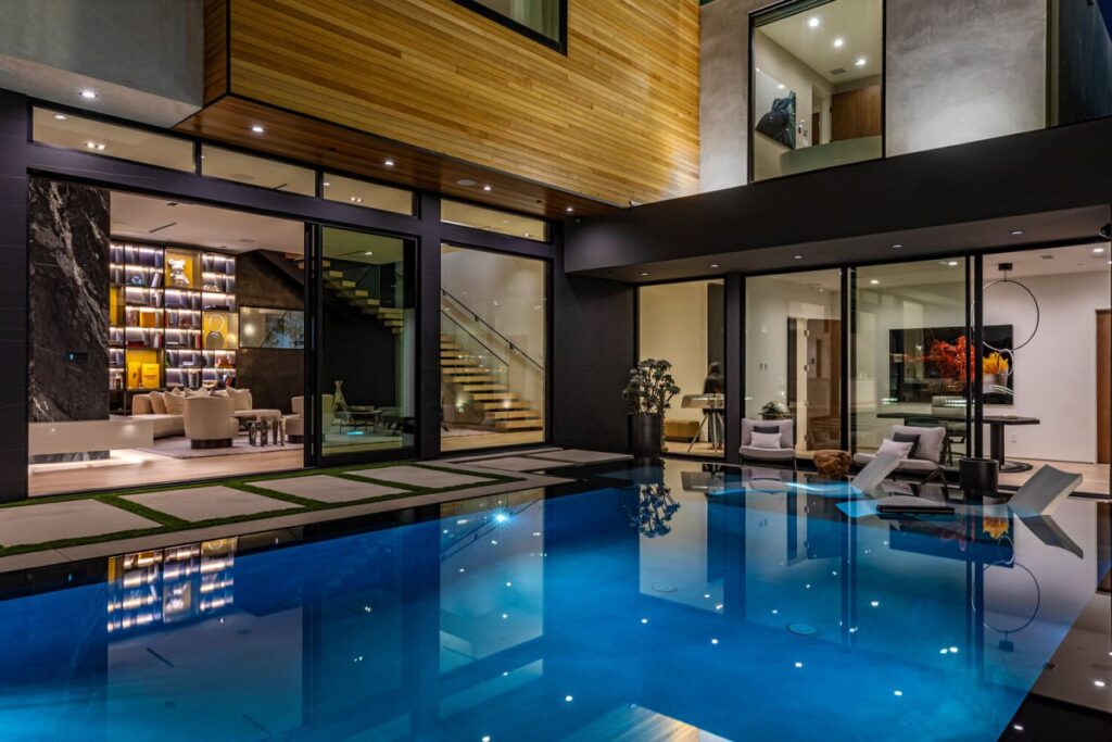 Doheny Modern Smart Home, modern home, los angeles