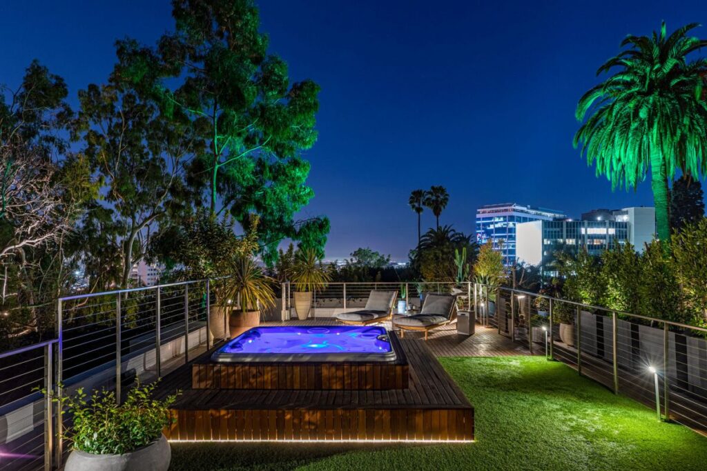 Doheny Modern Smart Home, modern home, los angeles