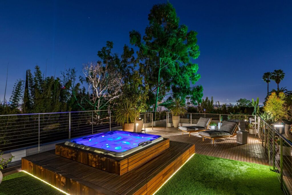 Doheny Modern Smart Home, modern home, los angeles