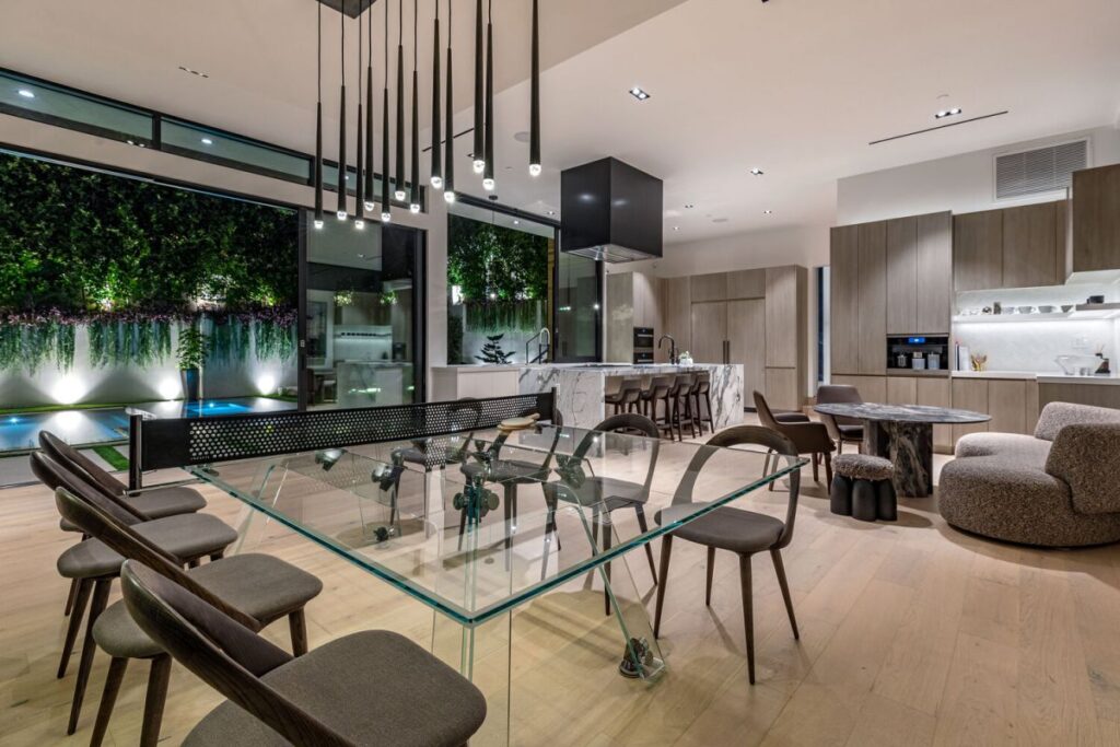 Doheny Modern Smart Home, modern home, los angeles