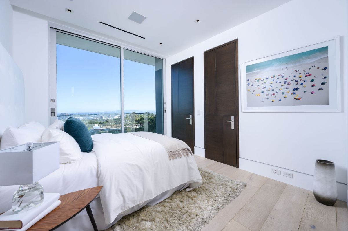 Even basic bedroom design concepts must keep you visually engaged. Large scale bedroom rug ideas are a good alternative if you want the coziness of carpet without the commitment. Consider creating a beautiful focal point by mixing a rug with a strong hue that matches or complements the color of your surrounding items.