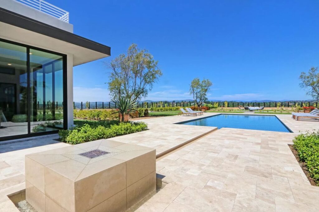 San Diego's Carmel Valley Modern Home, modern home, California