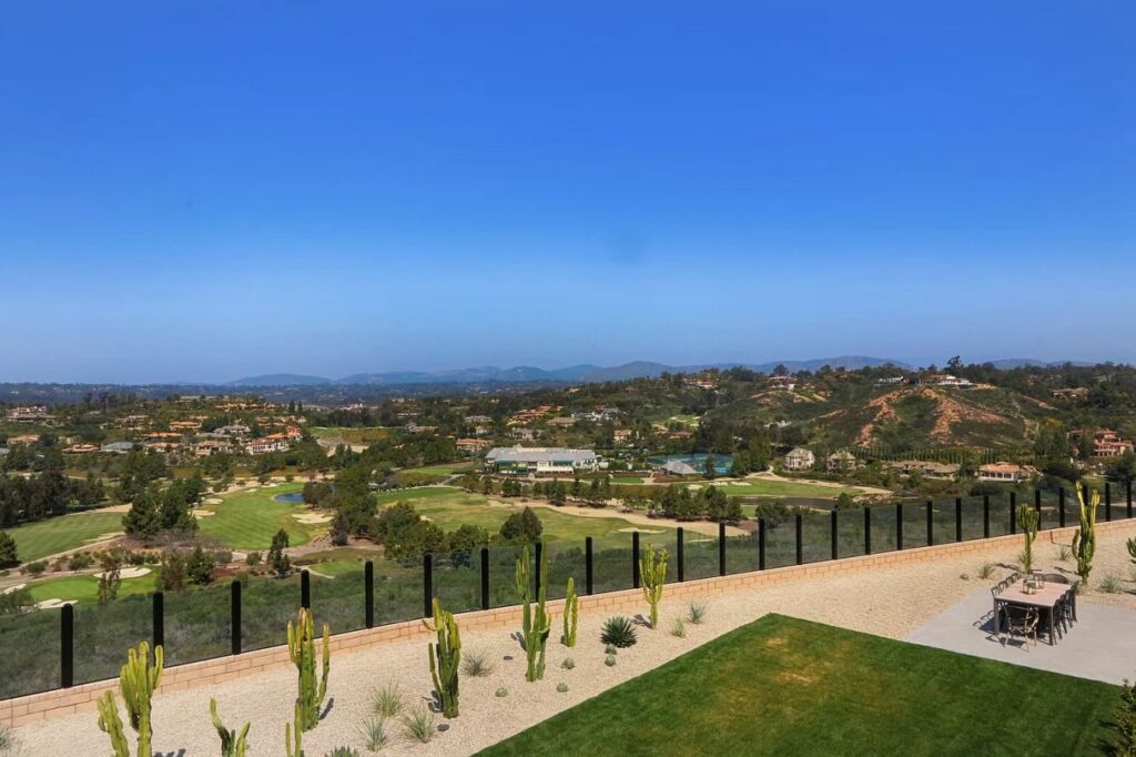 San Diego's Carmel Valley Modern Home, modern home, California