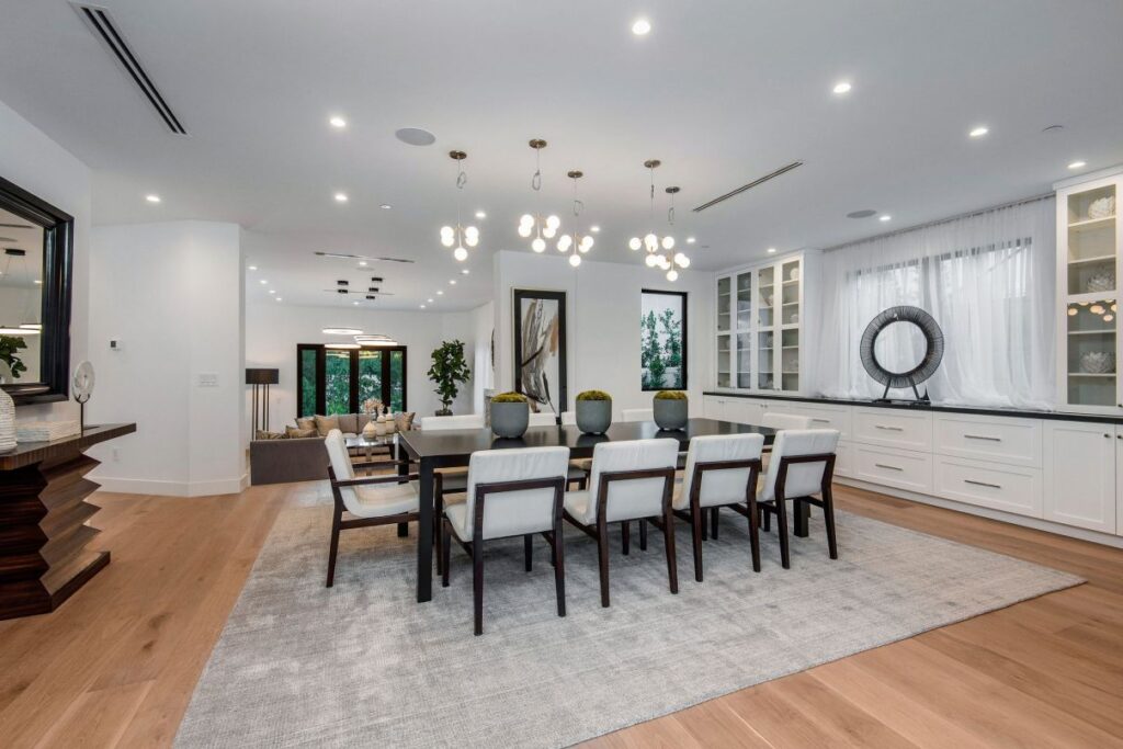 New Construction Home in The Heart of Encino, modern home