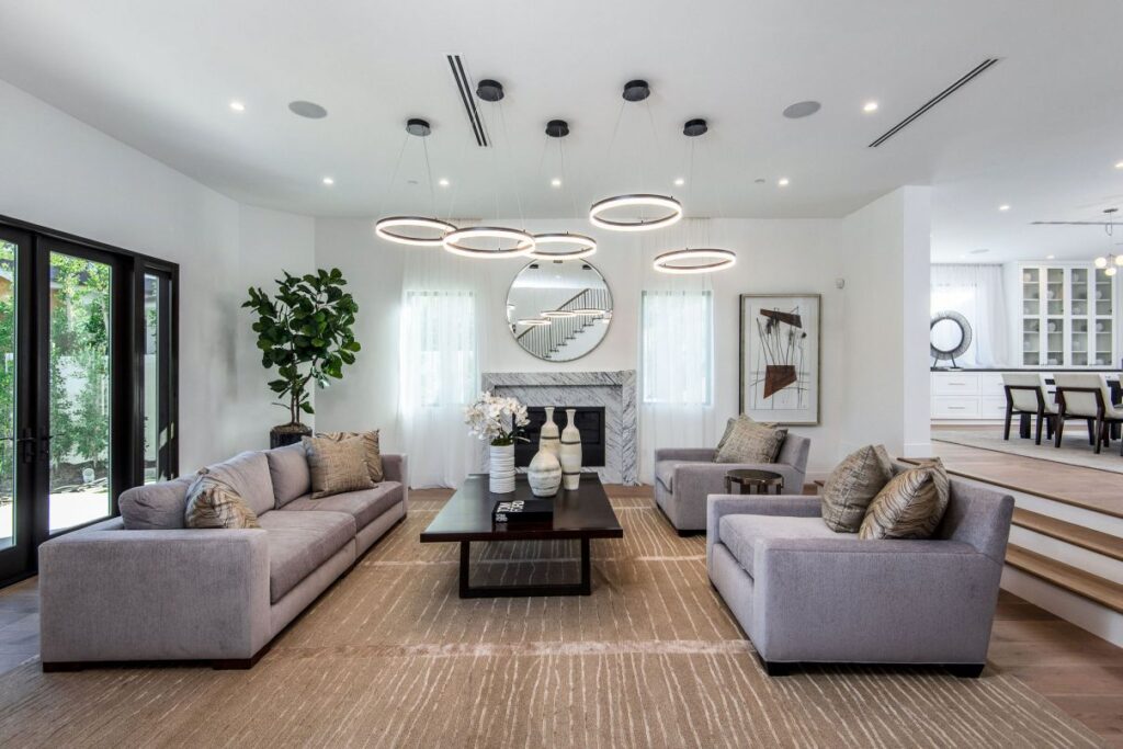 New Construction Home in The Heart of Encino, modern home