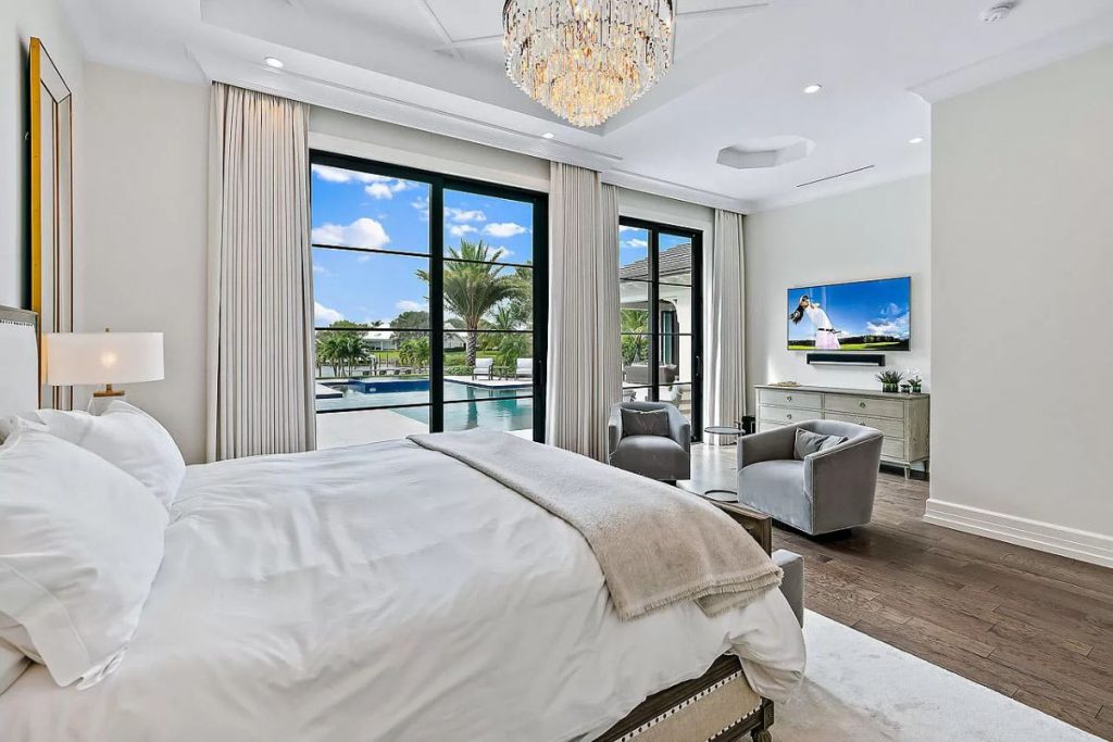 220 Commodore Drive, Jupiter, Florida