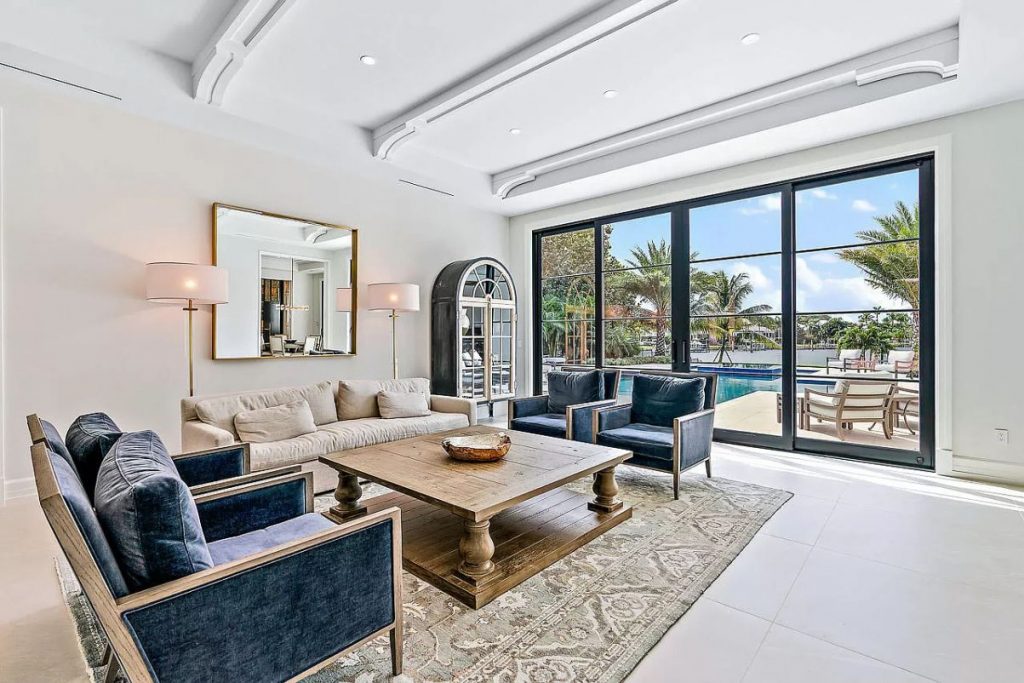 220 Commodore Drive, Jupiter, Florida