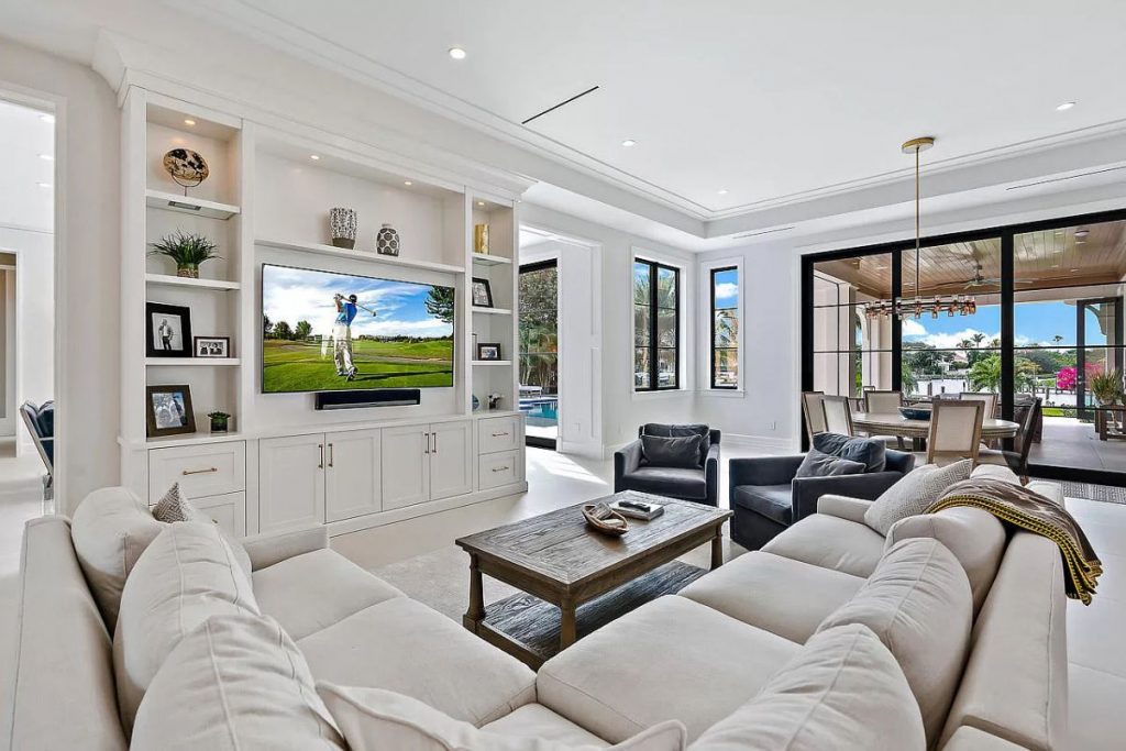 220 Commodore Drive, Jupiter, Florida