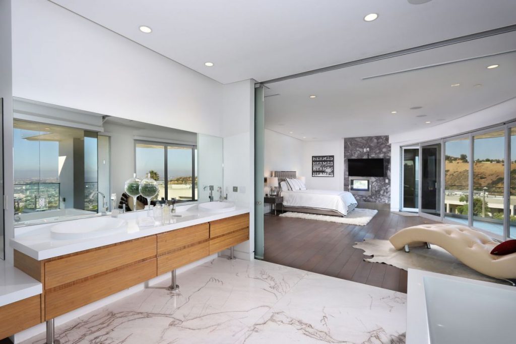 Hercules Modern Architectural Home