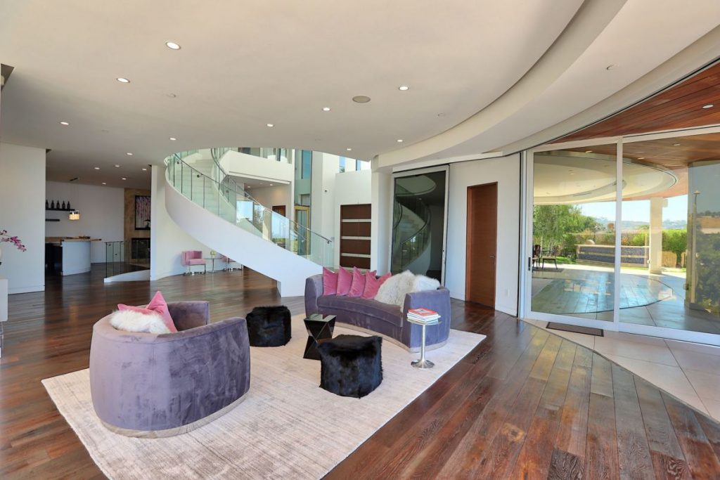 Hercules Modern Architectural Home
