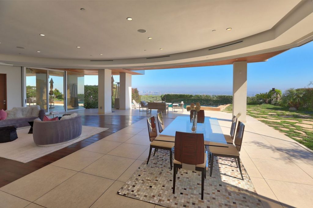 Hercules Modern Architectural Home