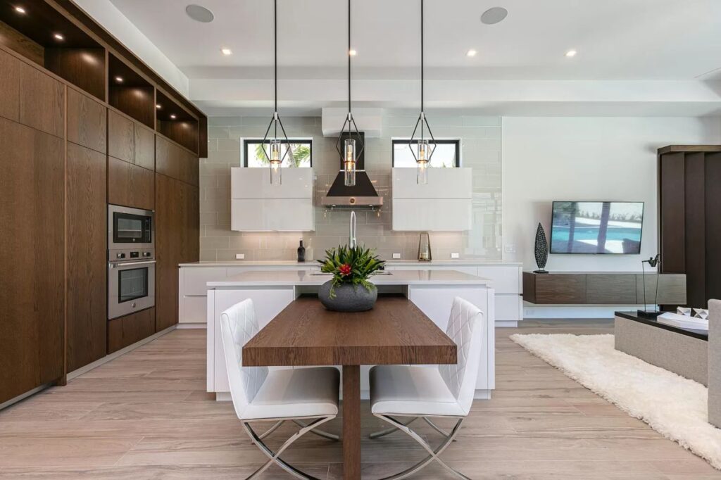 Boca Raton's Date Palm Modern Home, Florida