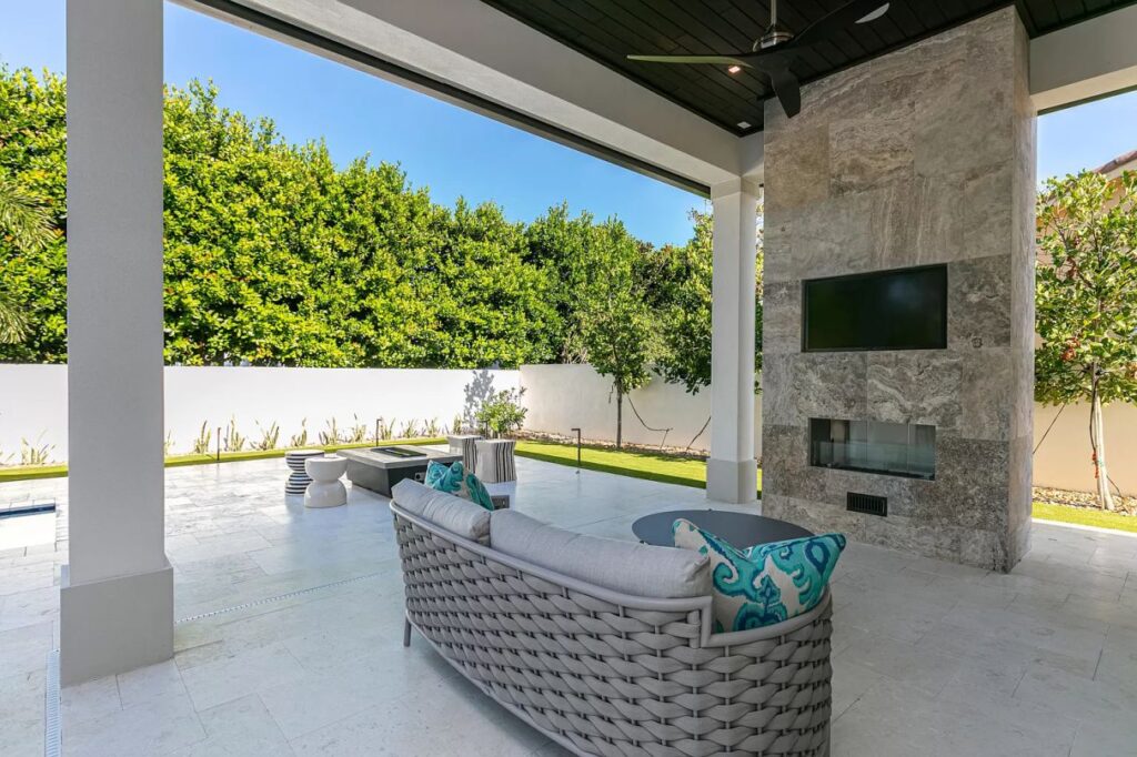 Boca Raton's Date Palm Modern Home, Florida