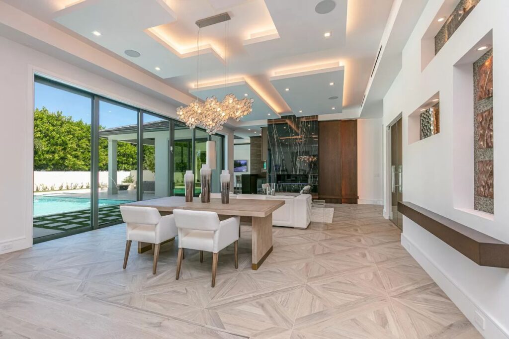 Boca Raton's Date Palm Modern Home, Florida