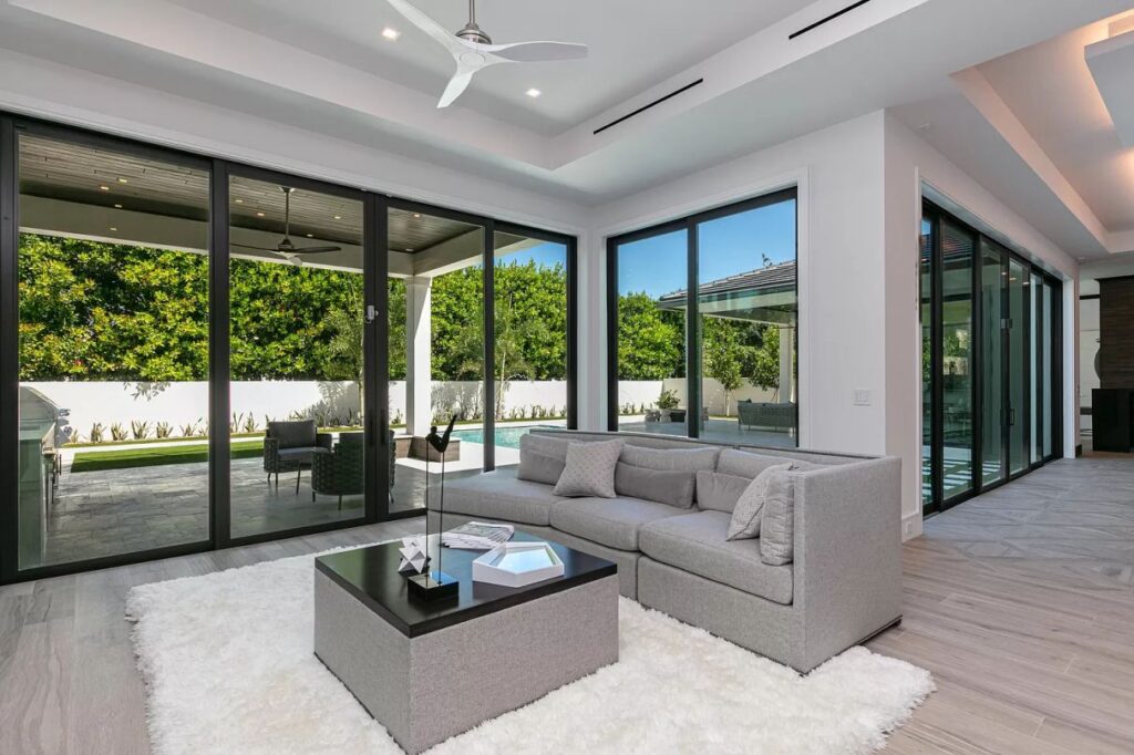 Boca Raton's Date Palm Modern Home