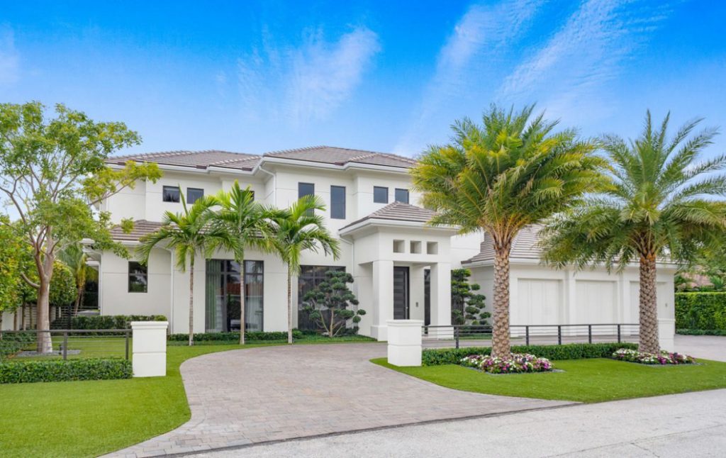 Silver Palm Residence