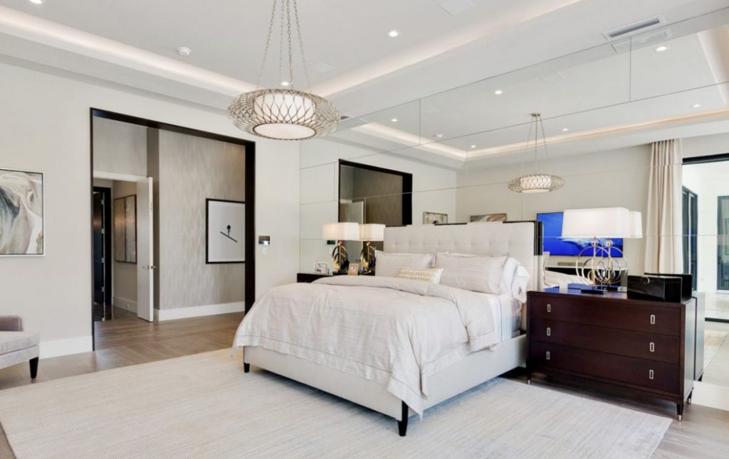Silver Palm Residence