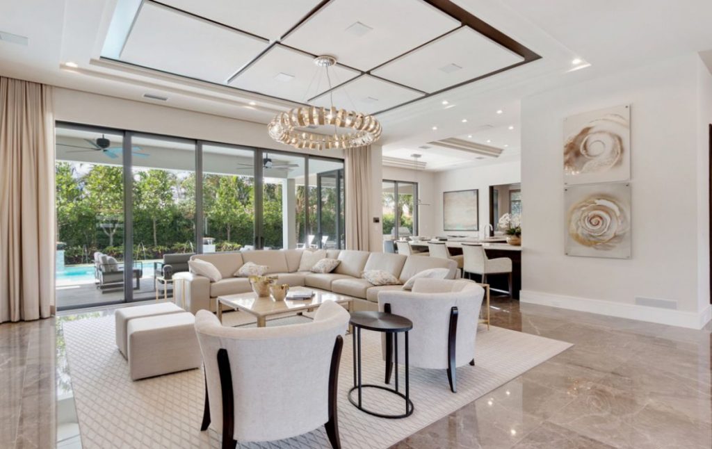 Silver Palm Residence