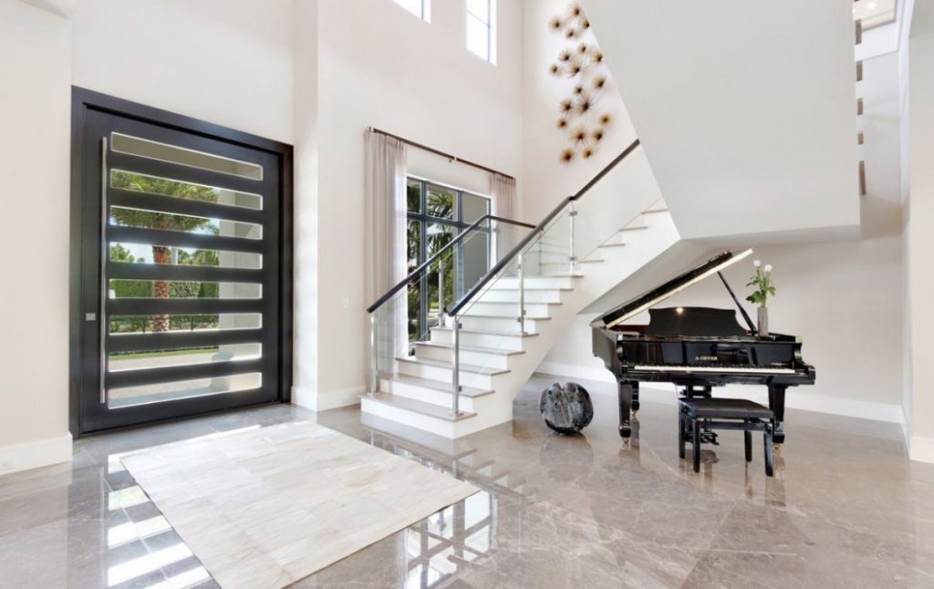 Silver Palm Residence